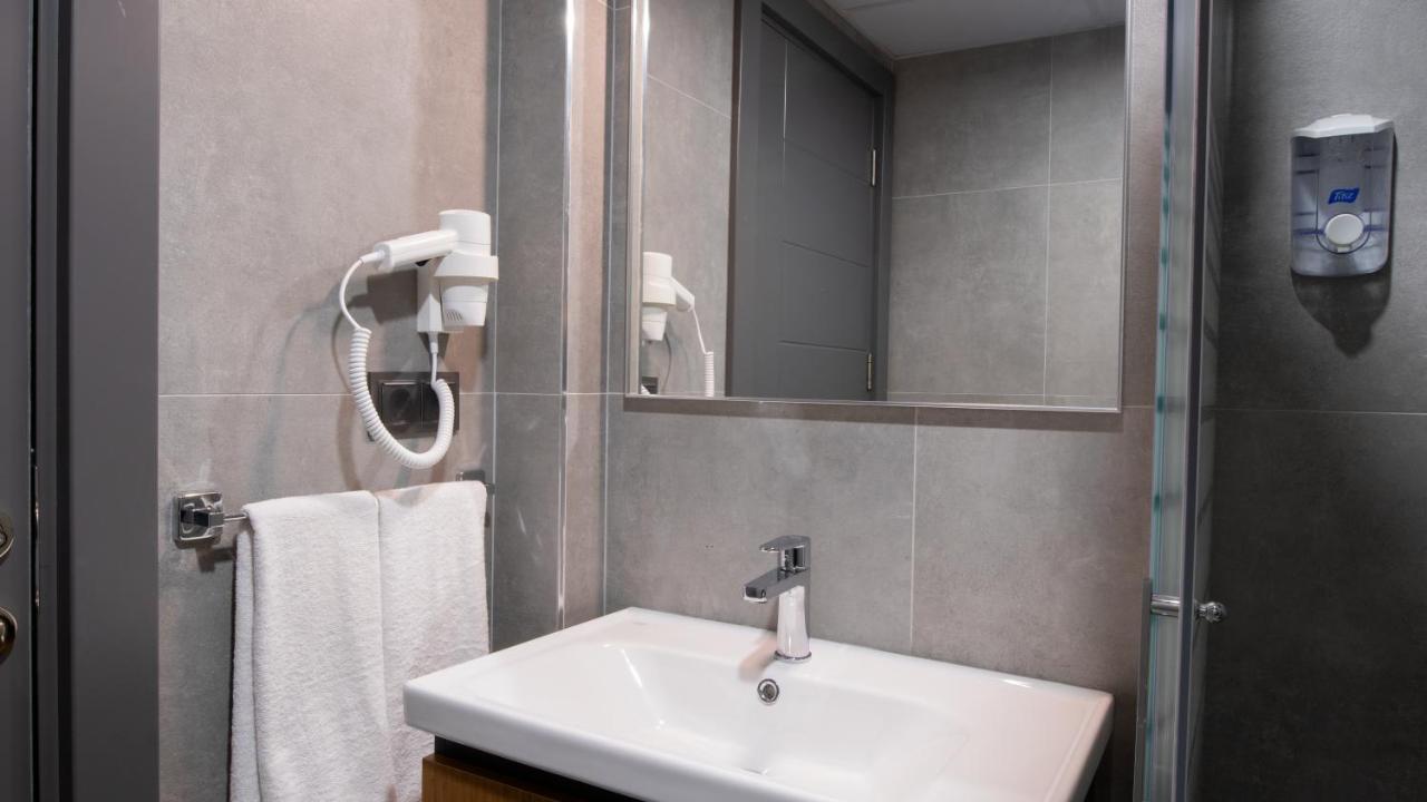 Opera Suites Apart Hotel Antalia Esterno foto