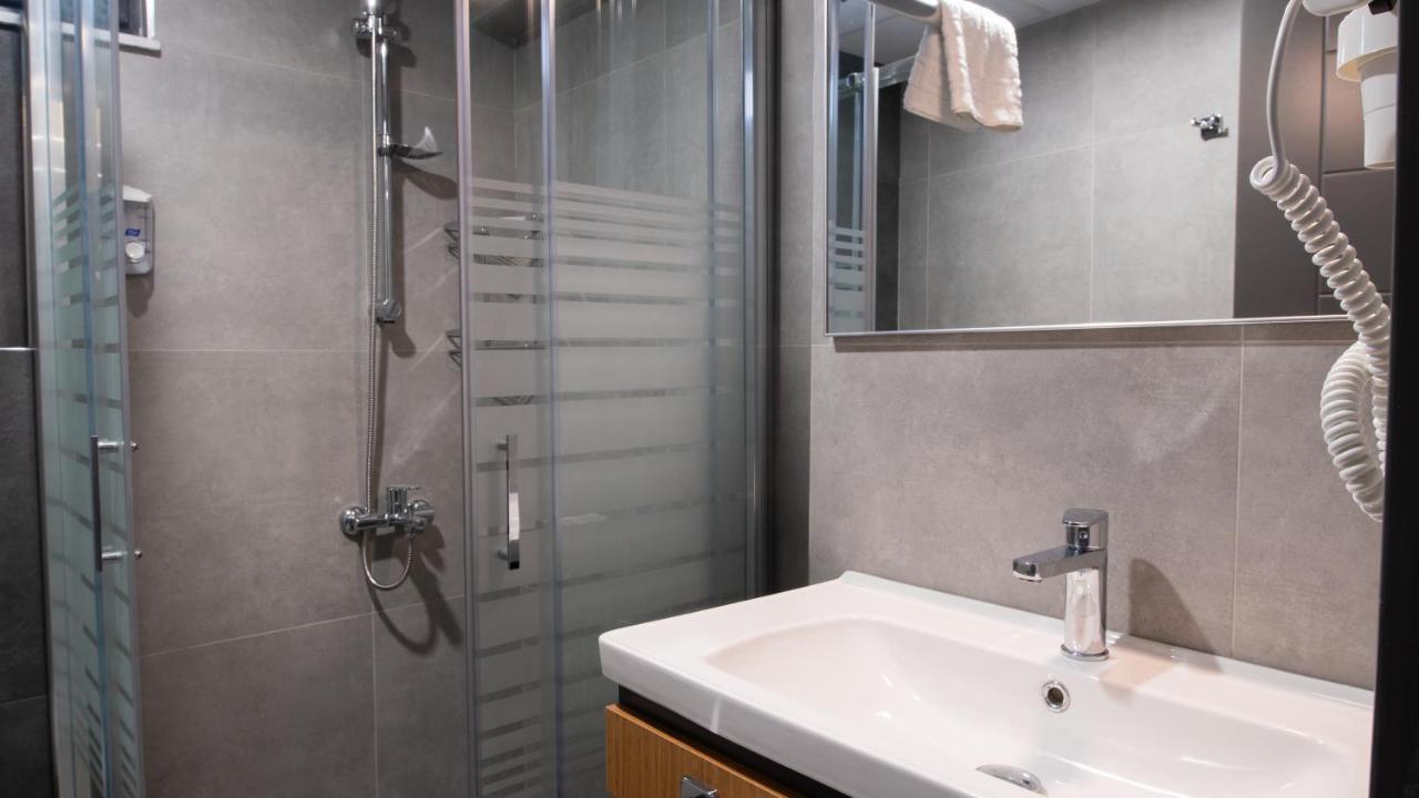 Opera Suites Apart Hotel Antalia Esterno foto