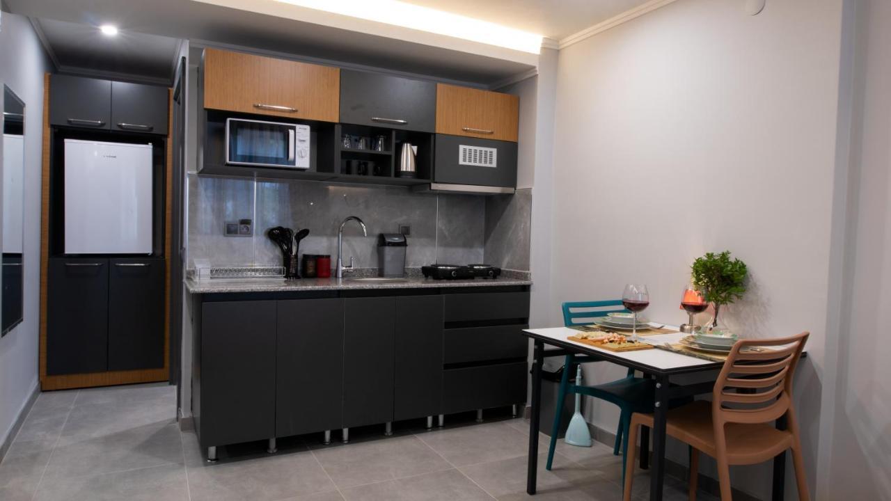 Opera Suites Apart Hotel Antalia Esterno foto