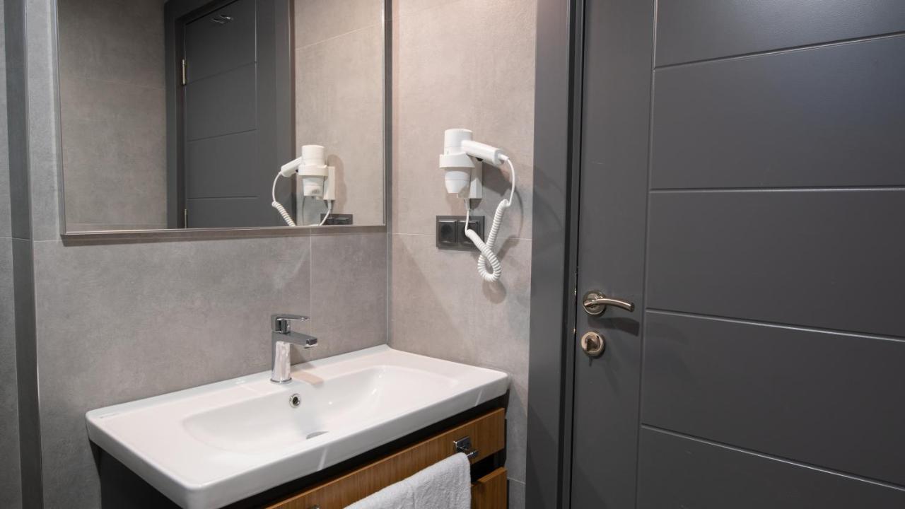 Opera Suites Apart Hotel Antalia Esterno foto